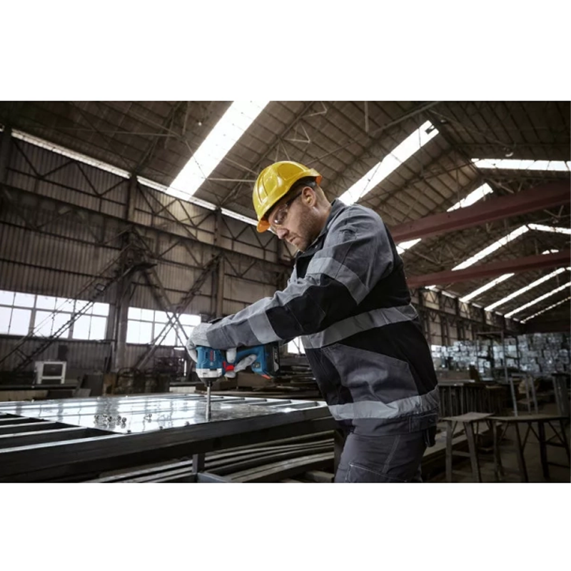 Bosch GDR18V-215 18V Impact Driver comes with 2x 5Ah & Charger 06019N2072