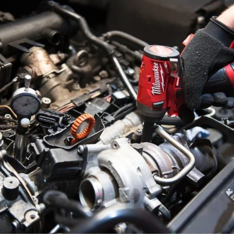 Milwaukee M12 M12FIW14-0 1/4'' Impact Wrench