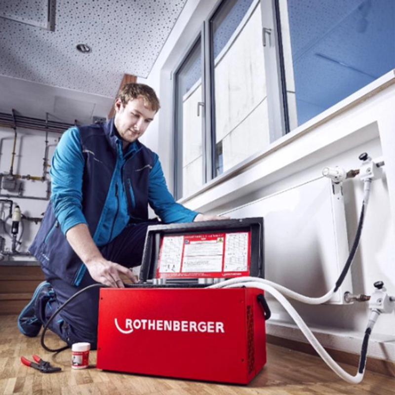 Rothenberger ROFROST II R290 1.1/4'' Pipe Freezing System with 6 Reducing Shells 240V 1500004195