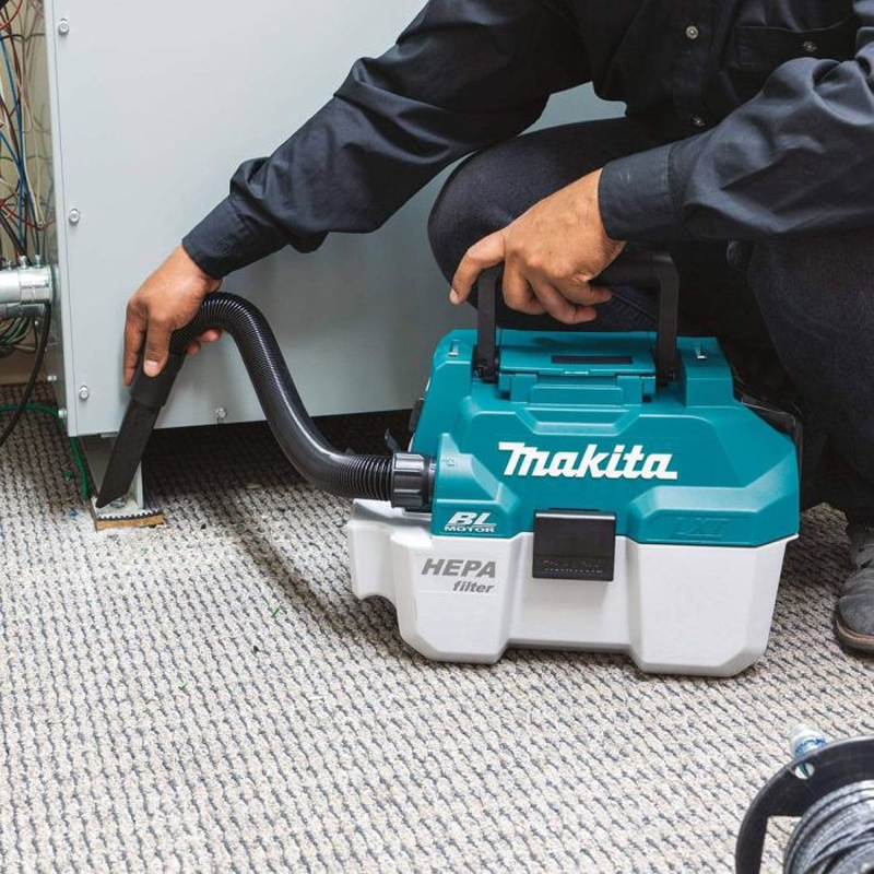 Makita  18V  DVC750LZ Brushless Vacuum