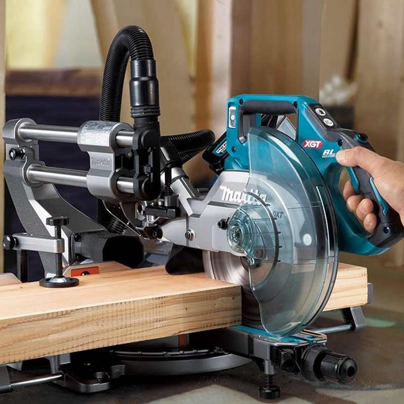 Makita LS002GZ01 40V B/L Mitre Saw 216mm Body