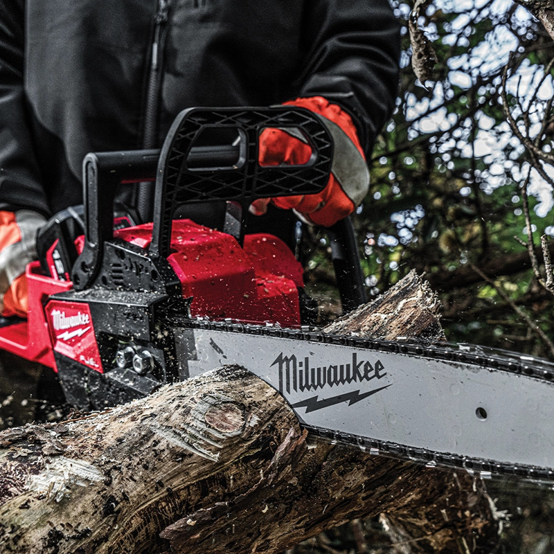 Milwaukee M18FTHCHS30-0 M18 Fuel Top Handle Chain Saw 30cm