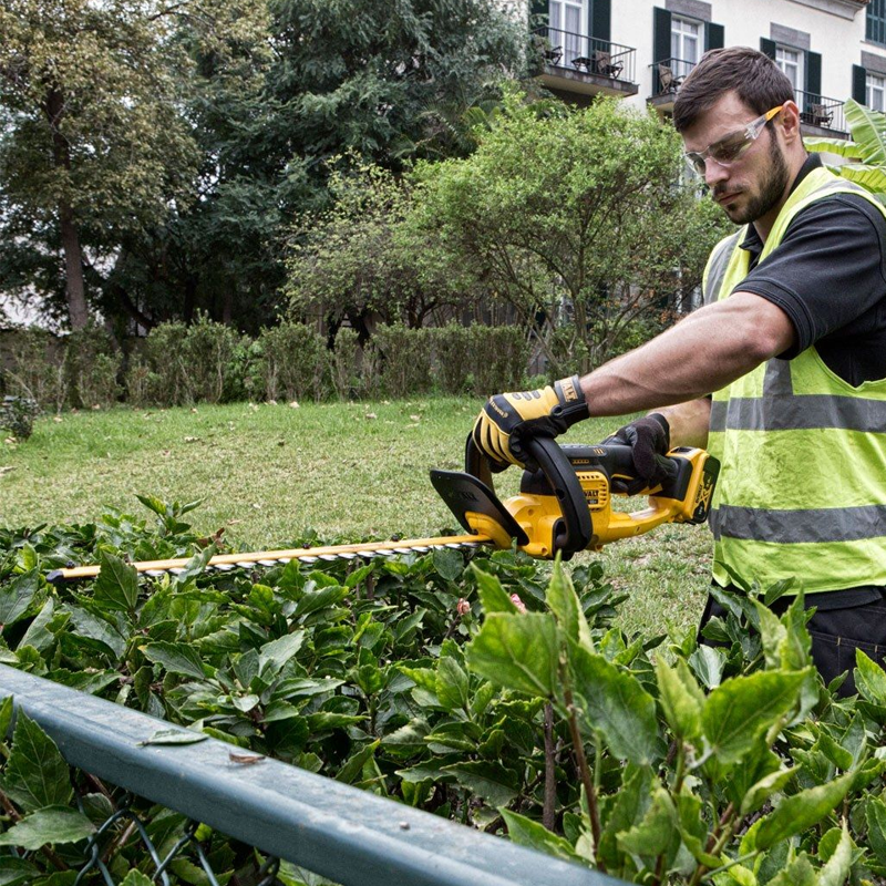 DeWalt DCM563PB XJ 18V XR Hedge Trimmer Dax Tools